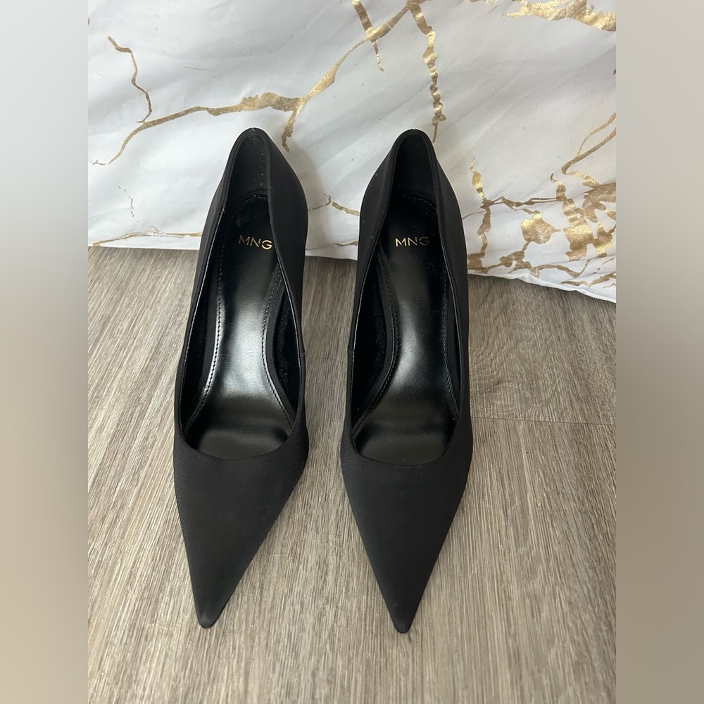MNG Black Closed Toe Heels!